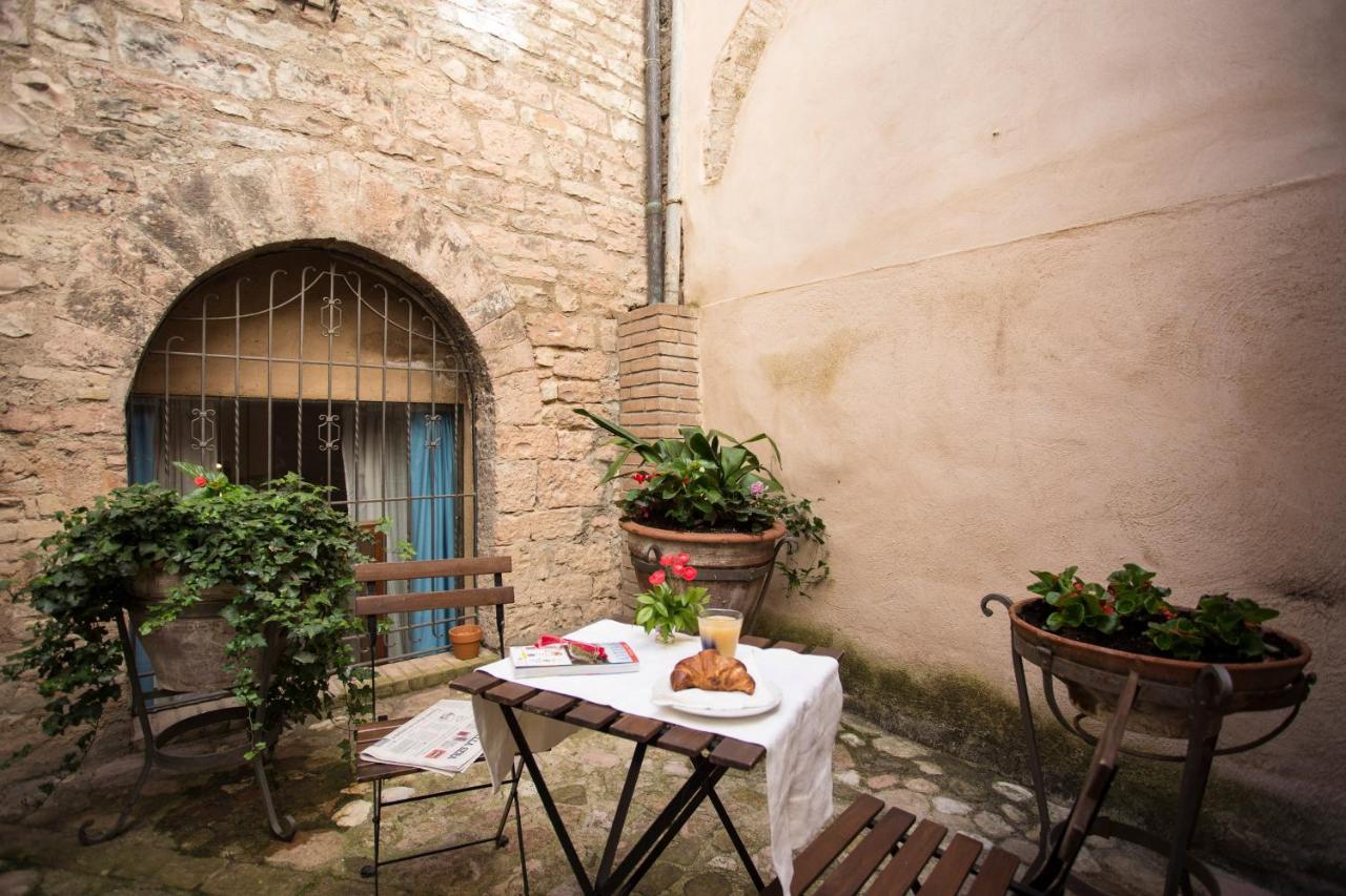Perla Apartamento Spello Exterior foto